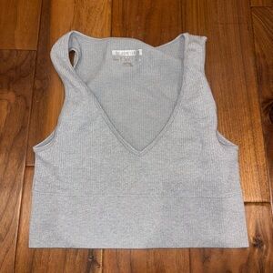 Forever 21 Gray V-Neck Ribbed Women's Top size medium